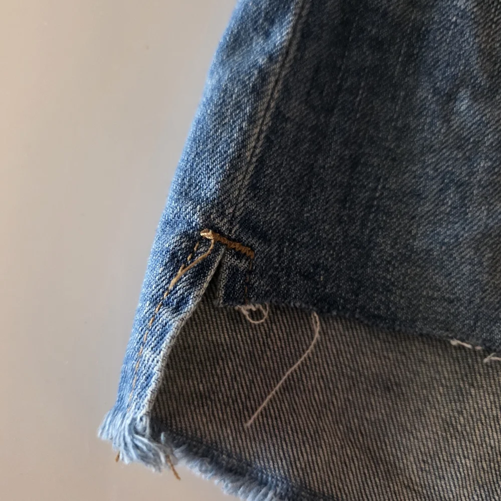 Joe's Jeans 28 Denim Short Distressed Blue Jean Shorts Factory Cut Off